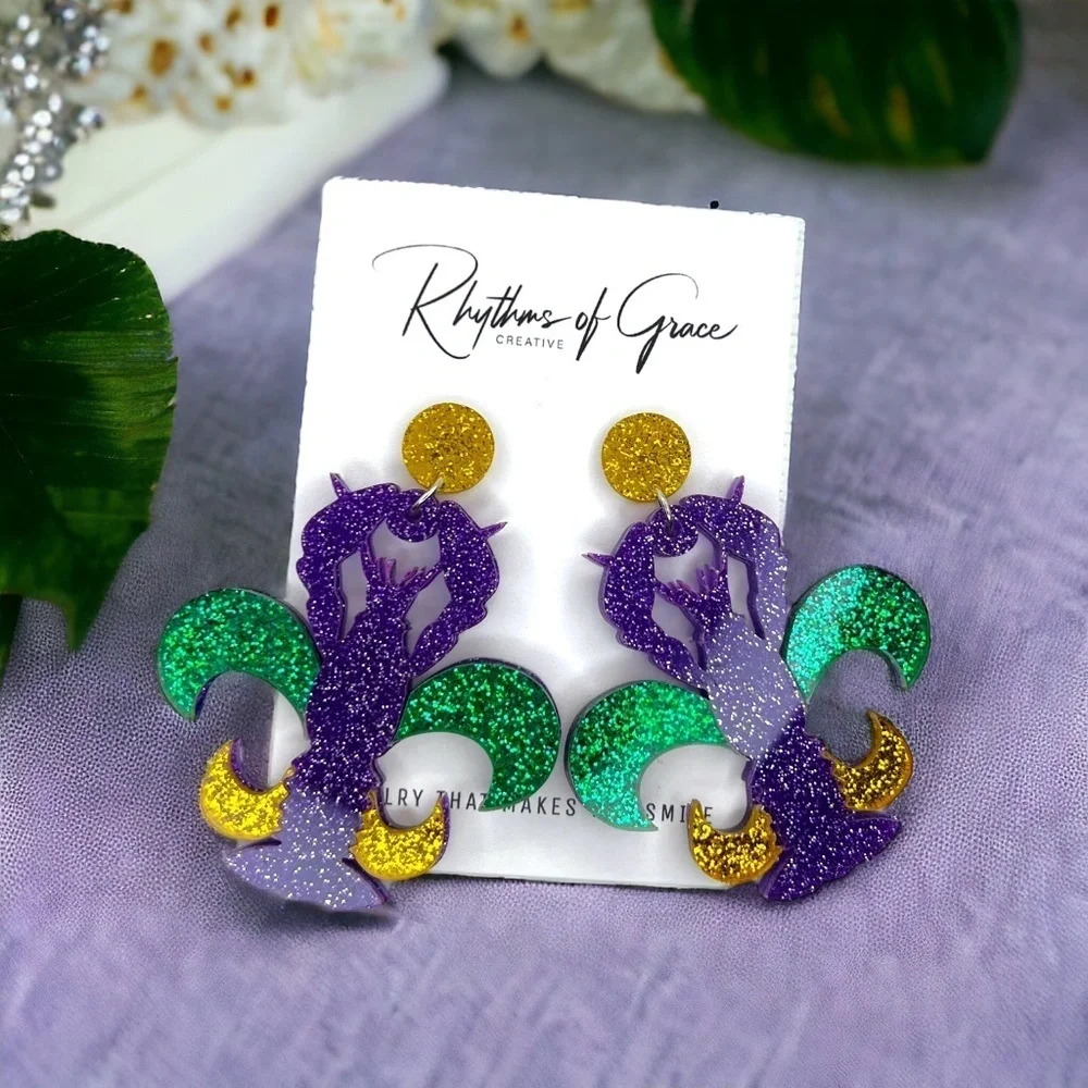 Glittering Crawfish Earrings – A Mardi Gras Must-Have! 🦞NWT 💜💚💛